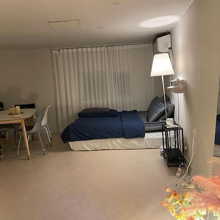 Well Plus Guest House Сеул Екстериор снимка