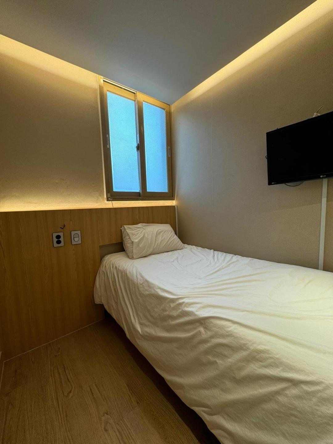 Well Plus Guest House Сеул Екстериор снимка