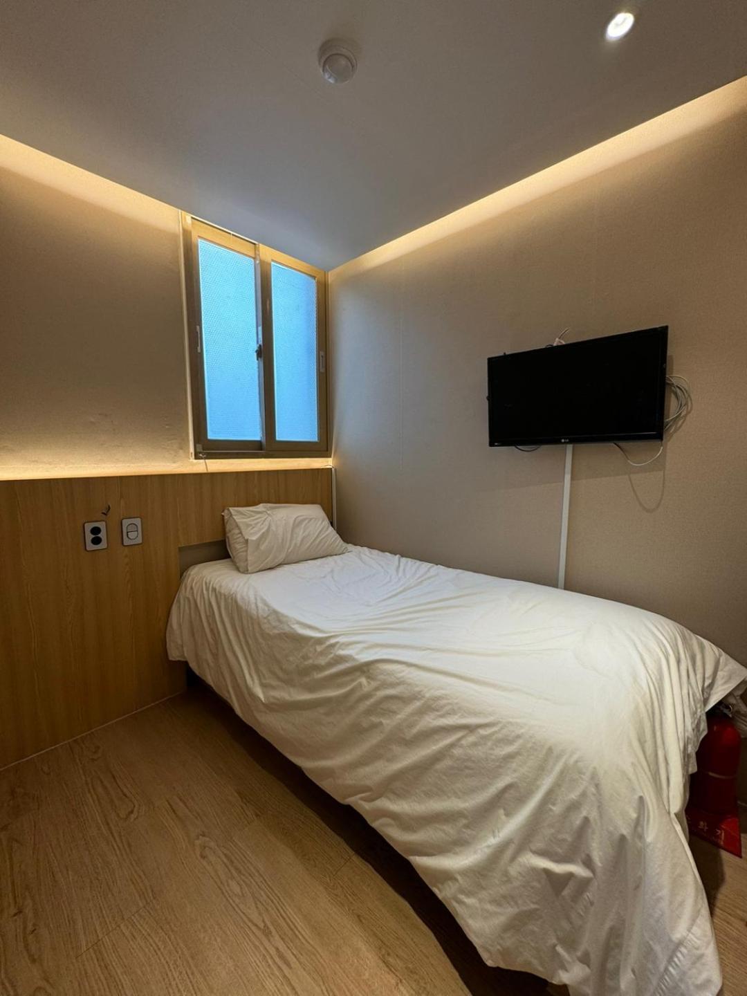 Well Plus Guest House Сеул Екстериор снимка